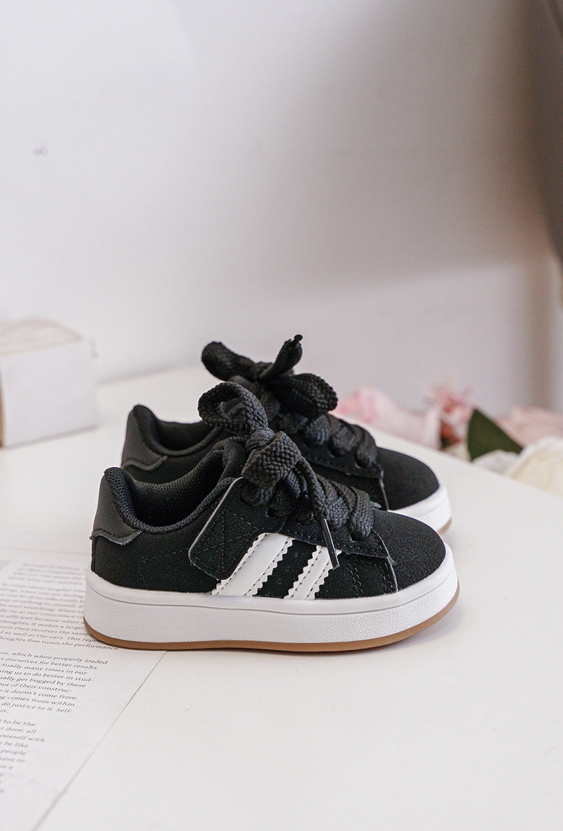 Baby Children's Kids Boys & Girls Unisex Black & White Gum Sole Fashion  Sports Trainers Shoes – Kidz Emporium