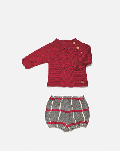 Perfect for a festive and stylish look this holiday season, this two piece set by Juliana includes a red long-sleeved top and checkered print shorts. Crafted with quality materials, this set is available in sizes ranging from 3 months to 4 years. Make sure your little one looks their best this Christmas!