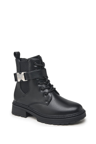 Doremi branded lace up in style with these girls faux leather biker boots finished in black. Fastening with both laces and a side zip, the boots feature a stylish buckle strap design with glittering diamanté detail. Soft fur lining on the inside. Available in sizes from 12.5 up to 3, these boots ensure style and a perfect fit.