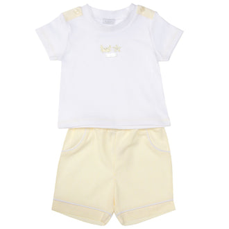 This Amore branded two-piece set is perfect for your little one's spring and summer wardrobe. The white round neck t-shirt with lemon detail pairs perfectly with the lemon shorts, creating a fresh and stylish look. Available in sizes 0-3 months up to 18-24 months. Ideal for Easter festivities or any warm weather occasion.