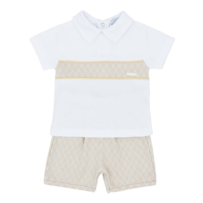 This Blues Baby branded two-piece set is perfect for summer! The white round neck top features a beige detail through the chest, while the beige elasticated shorts provide a stylish match. Available in sizes 3 months up to 24 months.