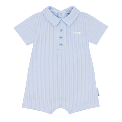 This pastel blue boys cable jacquard romper from Blues Baby is perfect for your little one. With its cable jacquard design and short sleeves, this romper offers both style and comfort. Available in sizes ranging from 1 month to 12 months, this boutique brand romper is a must-have for any baby boy.