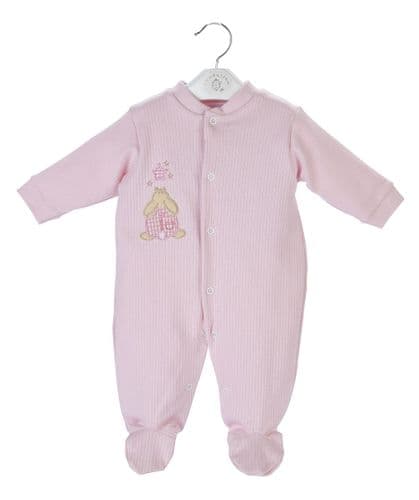 This Dandelion branded pink ribbed sleep suit is specially designed for premature baby girls. Made from 100% ribbed cotton fabric, it offers comfort and softness for your little one. With sizes available for 3-5lbs and 5-8lbs, and a push button fastening down the front, dressing and undressing your baby will be a breeze. Plus, the adorable star and rabbit motif on the front adds a touch of cuteness.